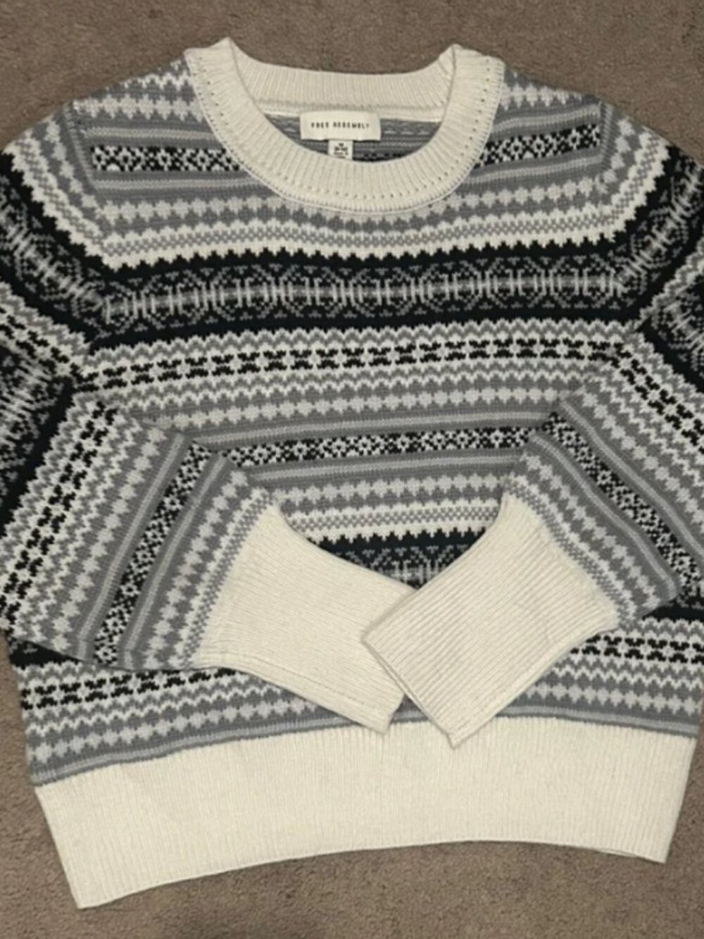 Grey-black-white pull over sweater